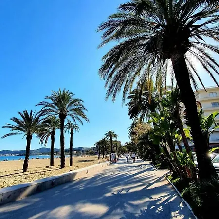 Location Au Lavandou * 勒拉旺杜