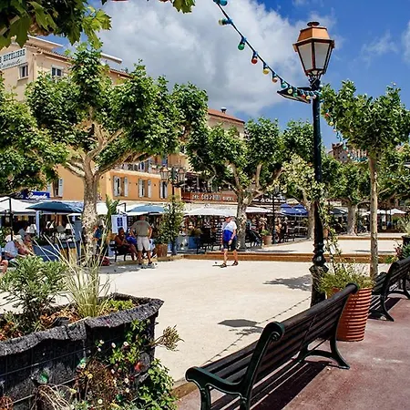 Location Au Lavandou 르 라방두